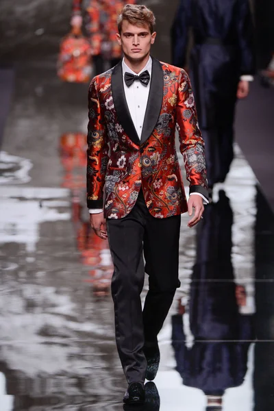 Look 36